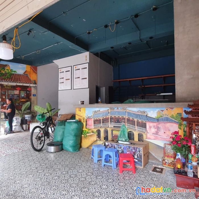 Trung tâm phố cổ - nhà lô góc 2 mặt phố - một mặt hàng cót một mặt phố gầm cầu - vị trí siêu đỉnh