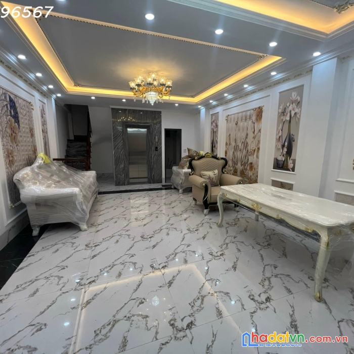 Bán nhà hoàng quốc việt, thang máy, phân lô, vỉa hè, ô tô tránh, kdvp 50m 13x tỷ