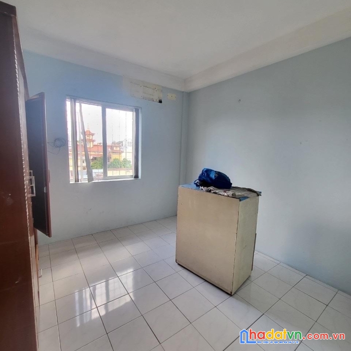 Chính chủ cần bán gấp chung cư miếu nổi 5 tầng lô a3 (đối diện 288 vạn kiếp - phan xích long)