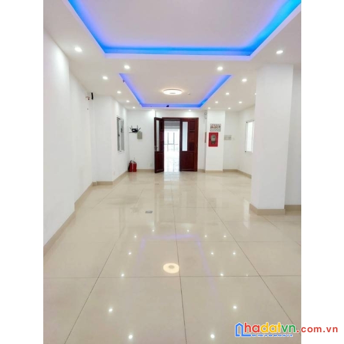 Cho thuê mặt bằng vp mặt tiền đường trần xuân soạn, p.tân hưng