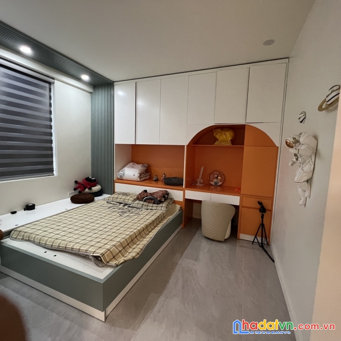 Căn đẹp, giá đẹp nhất tòa golden west – lê văn thiêm thanh xuân, 3pn,tặng nội thất đẹp, slot gửi ô