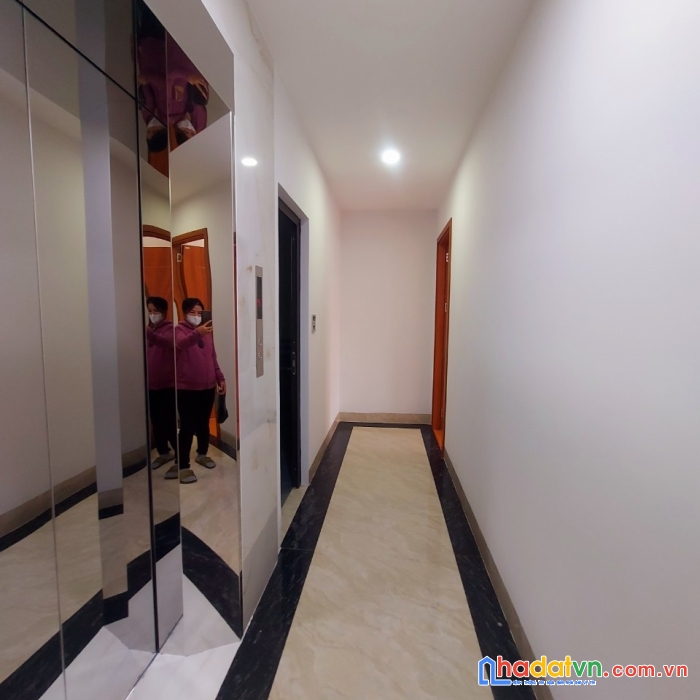 Bán nhà phố kim đồng 56m x 7.8mt, lô góc, thang máy, ô tô tránh, kd. 13.5 tỷ.