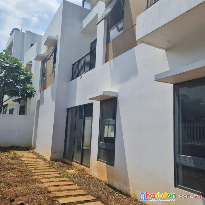 Nhà villa 2 mặt tiền - vị trí đẹp - giá ưu đãi tại phường tam phú, tp. thủ đức, tp. hcm