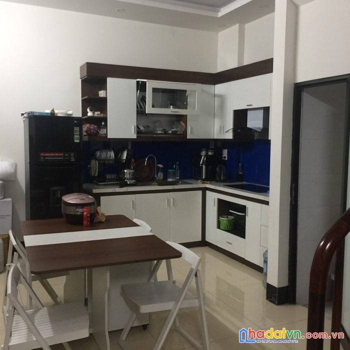 Bán nhà nguyễn văn huyên,cầu giấy 39/42m2 x 5 tầng, an sinh đỉnh, tặng toàn bộ nội thất giá 6.5 tỷ