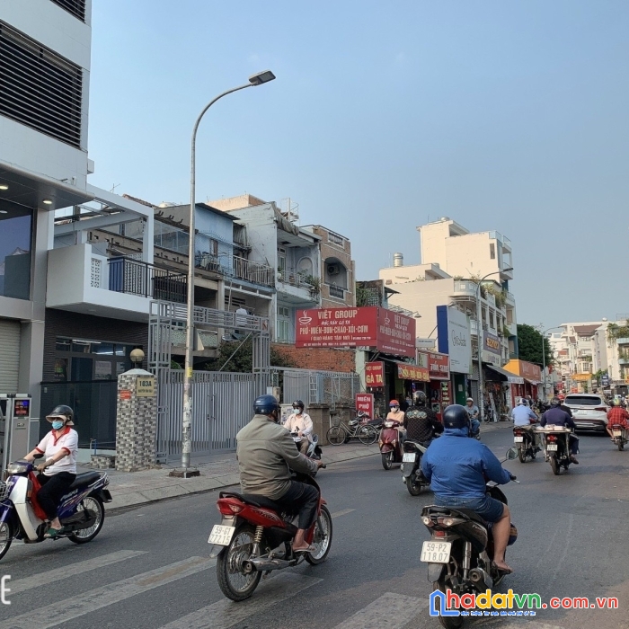 Bán nhà hxh ngay nguyễn văn đậu p5 bt 5 tấm 5x16m nhỉnh 11 tỷ tl