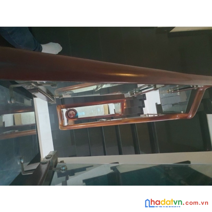 Bán nhà mặt tiền liền kề chợ hiệp bình thủ đức 4 tầng  giá 7 tỷ 2