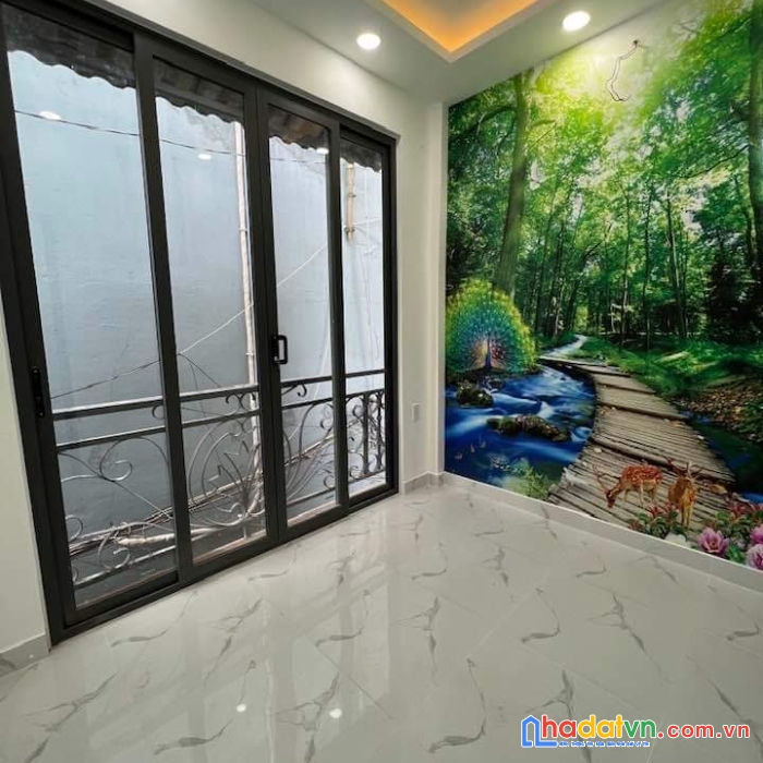 Bán nhà rẻ đẹp q4 đoàn văn bơ
 ngang 3.45x6.5m- 2 tấm giảm 400 triệu còn 2 tỷ.. cách mặt tiền 15m