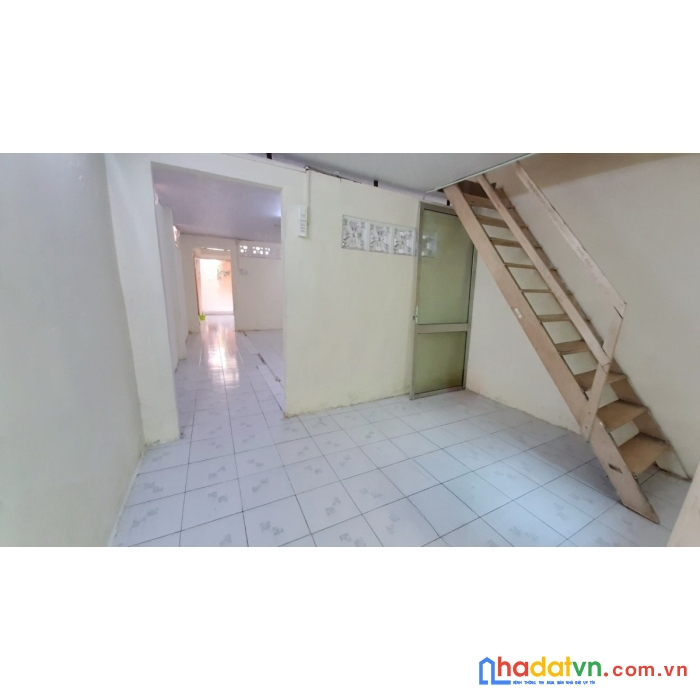 Nhà thuê hẻm 80 trần nguyên hãn p13q8 - giá : 8.5 triệu