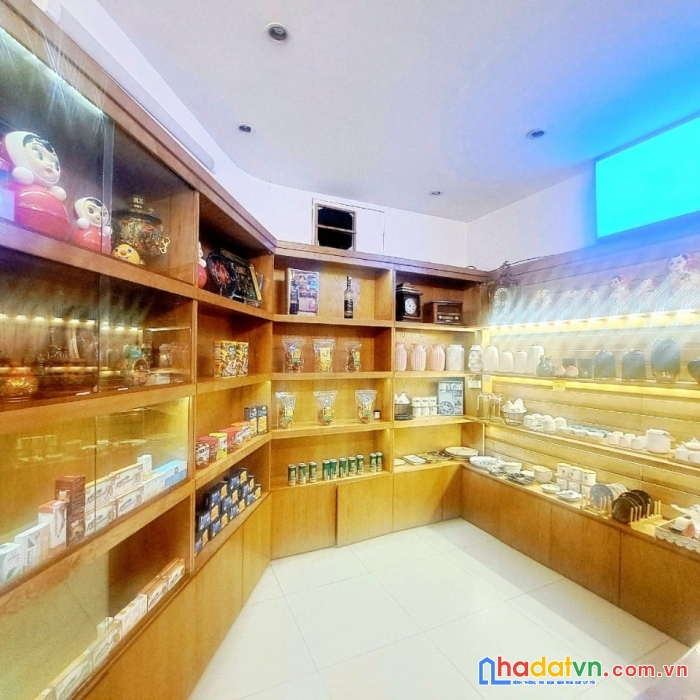 Mặt phố cổ cực vip - vỉa hè thênh thang - đường 2 chiều ô tô tránh - vị trí siêu đẹp - kinh doanh