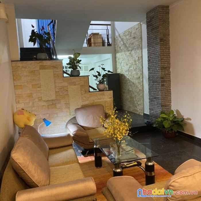 Cần bán gấp nhà mặt tiền kinh doanh đường nguyễn lương bằng, đà lạt giá chỉ 12 tỷ