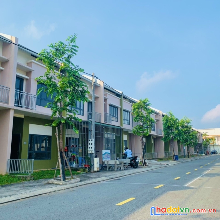 Nhanh tay sở hữu căn nhà phố vị trí đẹp tại oasis city - mặt tiền vành đai 4