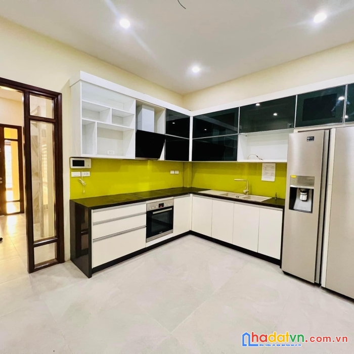 Bán nhà mặt hồ tây 6 tầng thang máy, lô góc, vỉa hè rộng chỉ 23 tỷ 0918086689