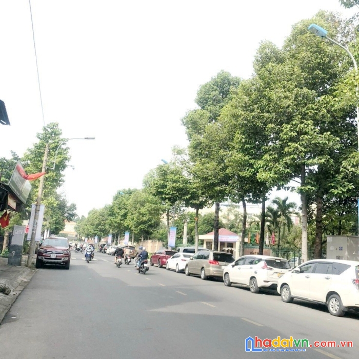 Nhà bán 2 tầng mặt tiền đường lê quyên p5q8 - giá 2 tỷ 750 triệu