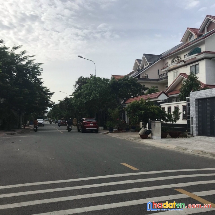 Ngộp nên bán gấp khang ddienf intresco ( giảm giá sâu )