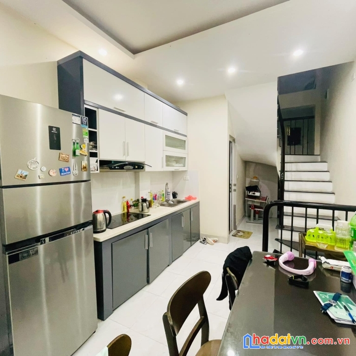Siêu hiếm phố 8/3 nhà đẹp ở ngay, tặng nội thất 42m x 4t, nhỉnh 3 tỷ 0901753139