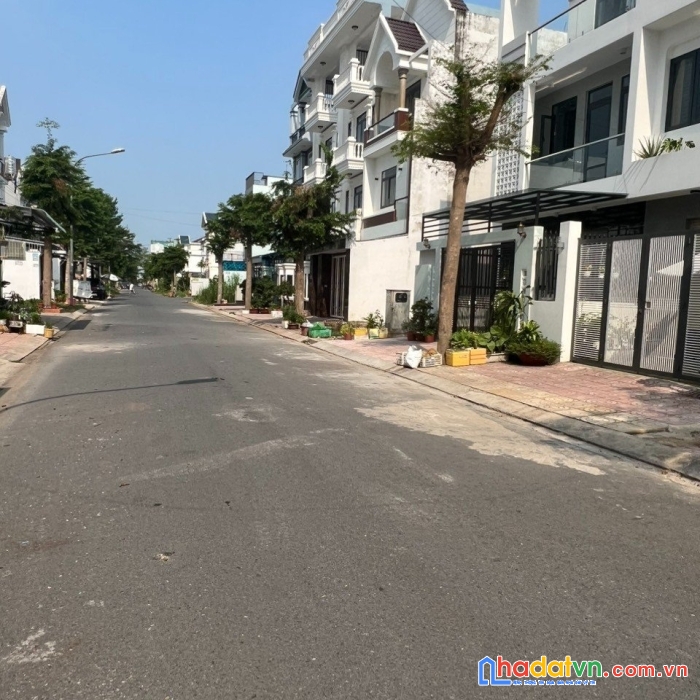 Cần bán nhanh 2 sản phẩm bất động sản vị trí đẹp, giá hời tại xã bình chánh, huyện bình chánh, tp