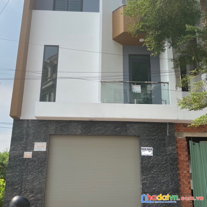 Cần bán nhanh 2 sản phẩm bất động sản vị trí đẹp, giá hời tại xã bình chánh, huyện bình chánh, tp