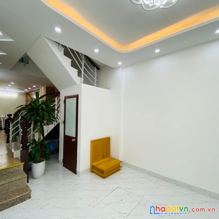 Chủ xoắn bán! nhà đẹp nguyễn khánh toàn, nông, oto gần, ba gác tránh, 45m, 5t, chỉ 4.65 tỷ