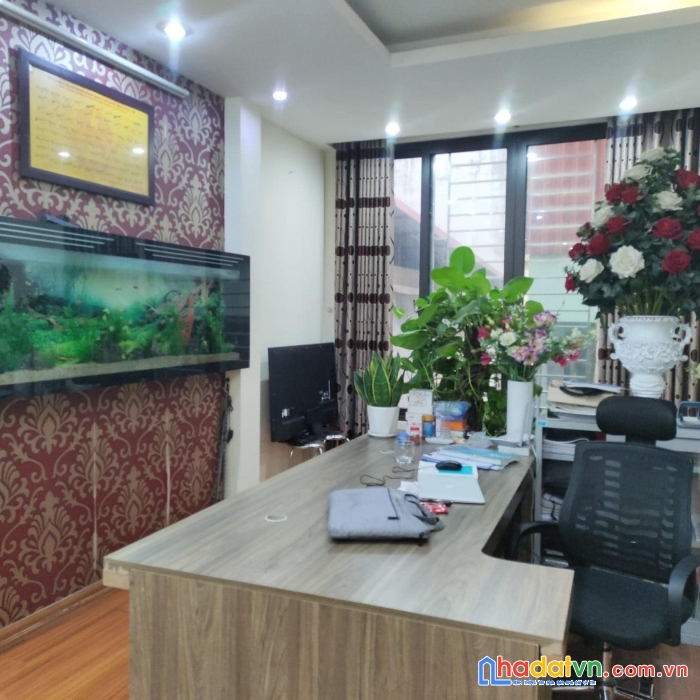Bán nhà dương khuê, cầu giấy, vỉa hè đá bóng, đường 4 làn xe chạy, kinh doanh sầm uất, 47m, 12.5 tỷ