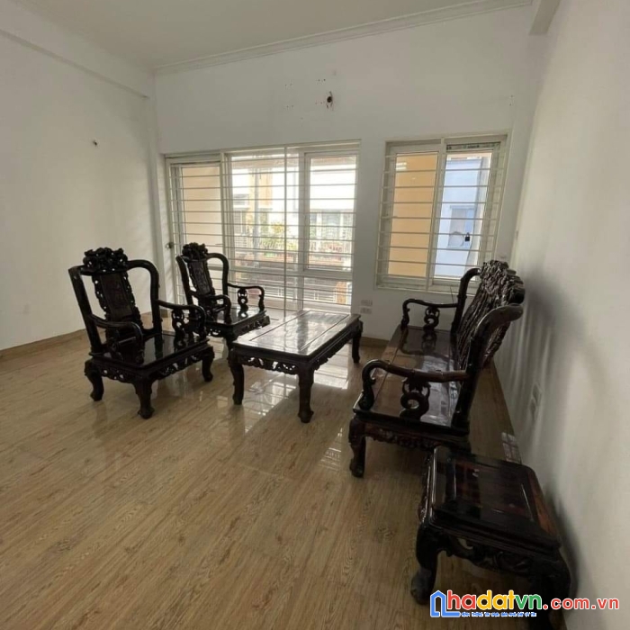 Cho thuê nhà lk văn phú hà đông - 70m 4.5 tầng giá chỉ 14tr - kinh doanh - văn phòng