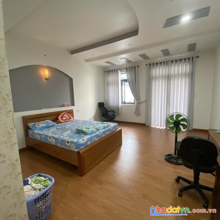 Bán nhà mặt tiền trần bá giao gò vấp 114m2 4 tầng giá 14 tỷ 5
