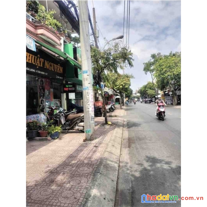 Nguyên căn mặt tiền đường lê văn lương, p.tân hưng