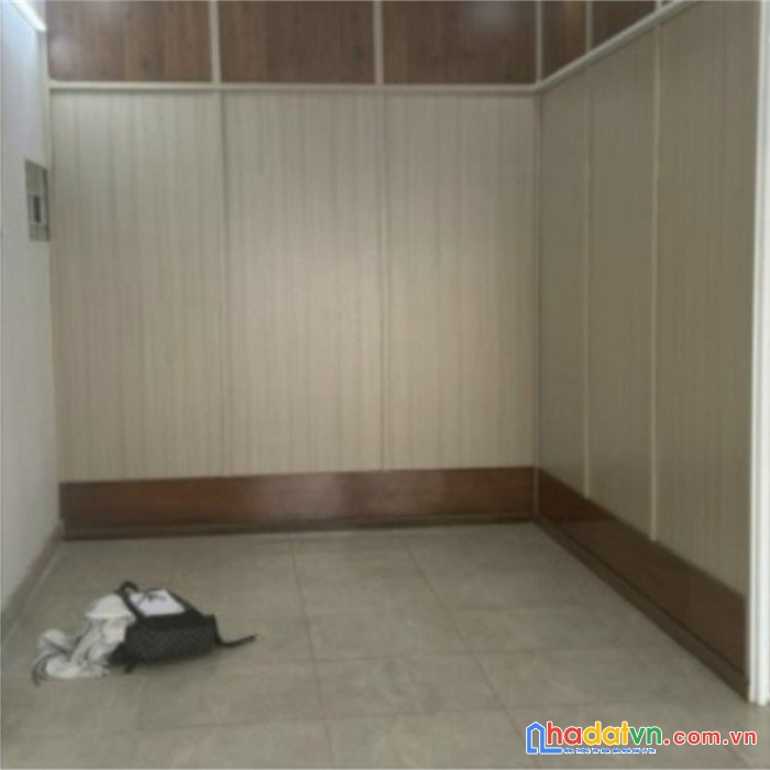 Nguyên căn mặt tiền đường lê văn lương, p.tân hưng