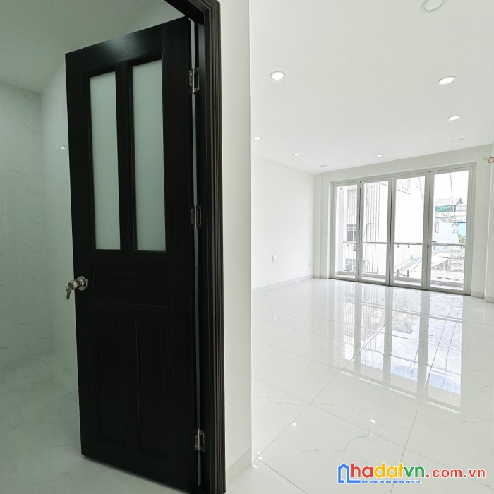 Bán gấp mặt tiền kinh doanh hoàng hoa thám 3 tấm 4x22m sẵn hđt 45tr/th chỉ nhỉnh 17 tỷ tl