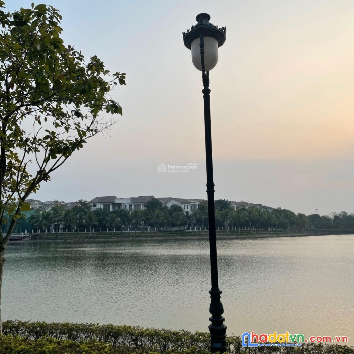Bán biệt thự ô góc 3 mặt thoáng 370m2 đẹp nhất vista lago nam an khánh. giá đặc biệt rẻ 88tr/m2