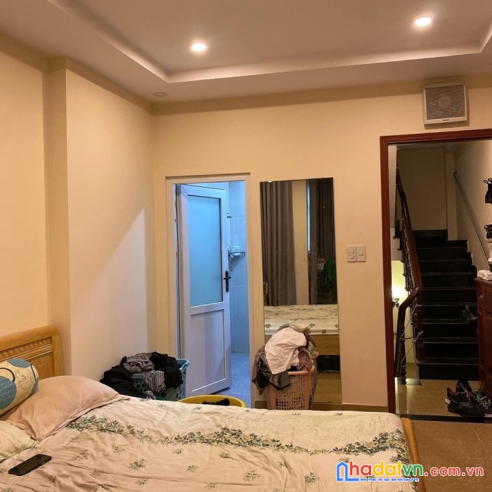 Hẻm xe hơi thông bàn cờ, q3, 4 tầng, kd hay thuê chdv đỉnh, 6pn, ngang 5.3m, 75m2, 12 tỷ 