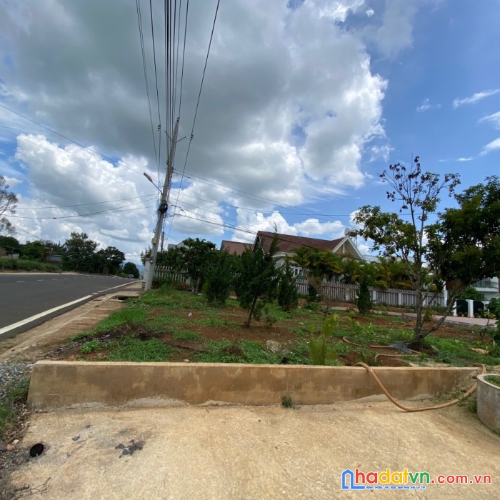 Bán nhanh nhà mặt tiền chu văn an, tt di linh, lâm đồng