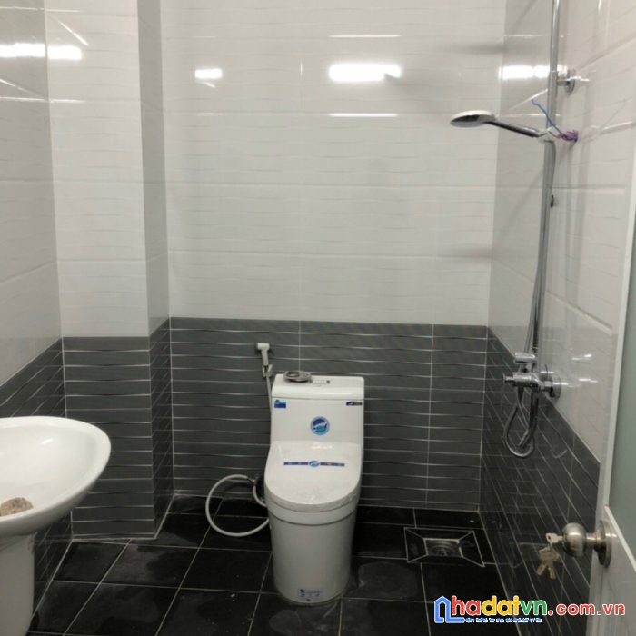 Bán nhà mặt tiền kinh doanh 1t1l gần ubnd p.tân vạn, shr thổ cư đường ô tô