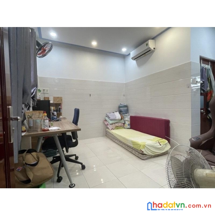 Bán nhà hxh 6m đất thánh p6 tân bình 41m2- 4 tầng gần trường th bắc hải giá chỉ 6 tỷ 3