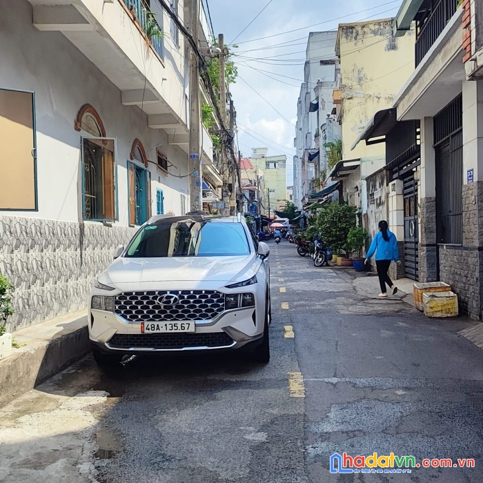 Nhà đẹp p bình thọ . lô góc. mới xây kinh doanh được. đủ công năng. giá rẻ chỉ hơn 6 tỷ