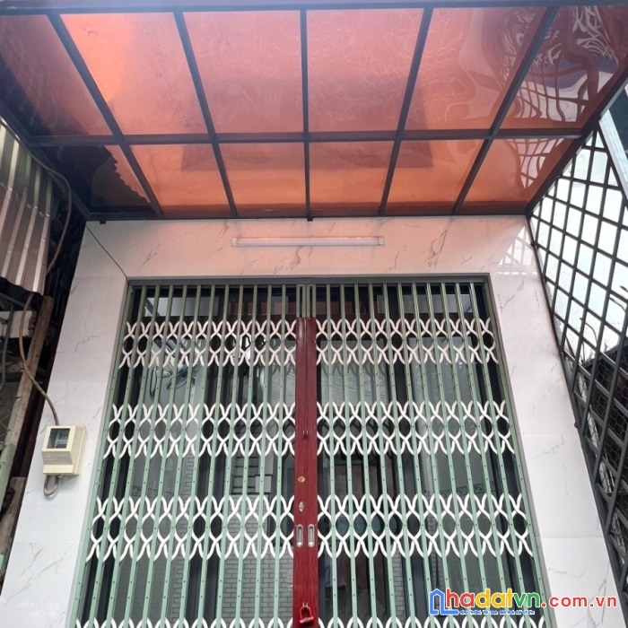 Nhà mới 2 tầng gần đường phạm thế hiển p4q8 - giá : 2.95 tỷ