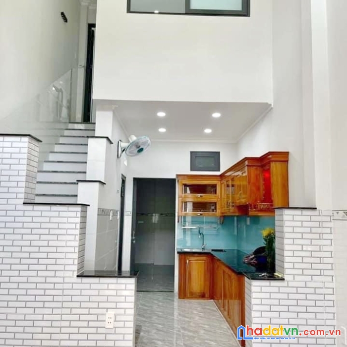 Nhà mới 2 tầng gần đường phạm thế hiển p4q8 - giá : 2.95 tỷ