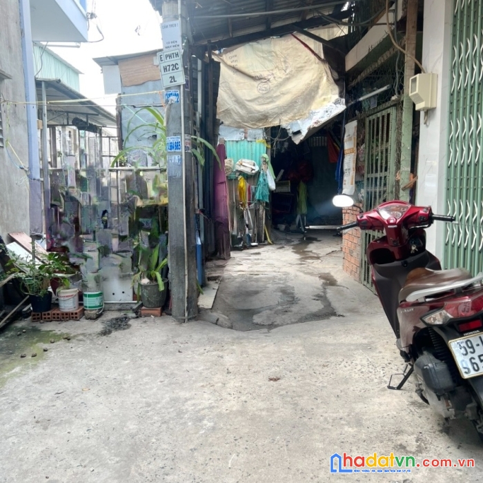 Nhà mới 2 tầng gần đường phạm thế hiển p4q8 - giá : 2.95 tỷ