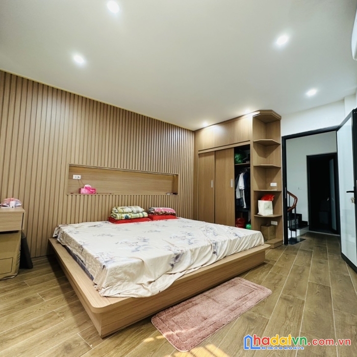 Bán nhà xã đàn, đống đa, dt35m2, 5tầng, mt4,5m ngõ ô tô giá 4,5 tỷ.