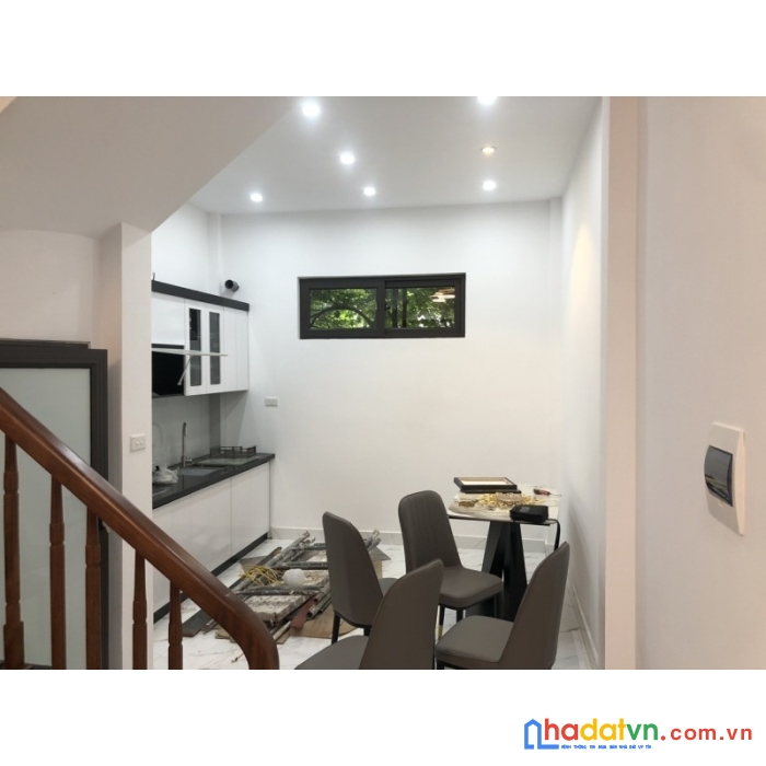 Trung tâm thanh xuân phố quan nhân 38m 4 tầng 4 ngủ gần phố nhà đẹp ở ngay nhỉnh 4 tỷ lh 0975125420