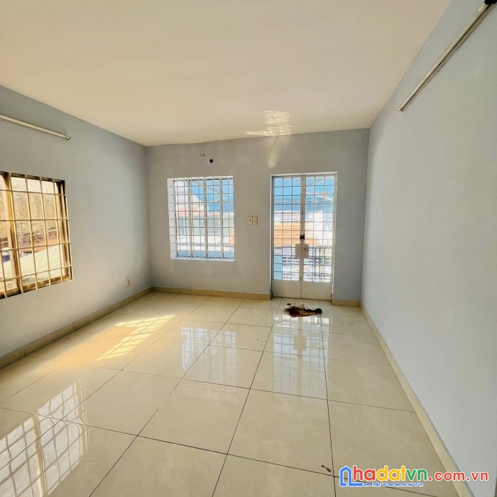 Nhà đẹp - diện tích rộng 69m2 - khu vực xịn - giá chỉ 4.35 tỷ