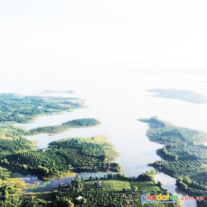 Cần bán một khu vườn xinh đẹp kết hợp view đồi trập trùng đẹp như bảo lộc + view hồ trị an siêu