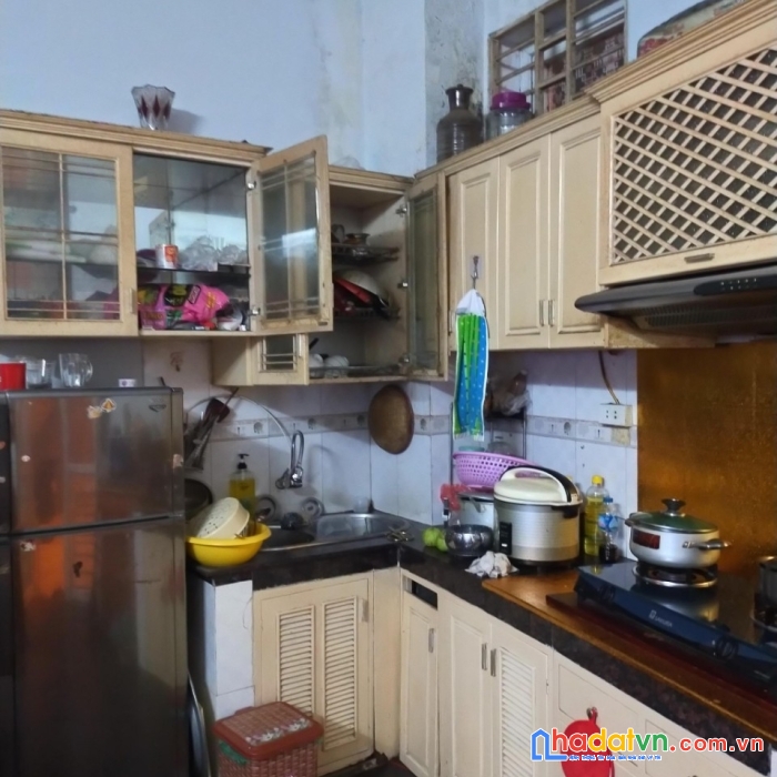 Bán gấp nhà trương định 37m2 mt 6m chỉ 3tỷ2 lh: 0382787723