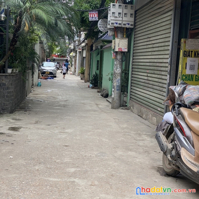 Một bước ra ô tô tránh, đất âu cơ, tây hồ, dt 48m, mt 4m, sđcc, giá 5,2 tỷ