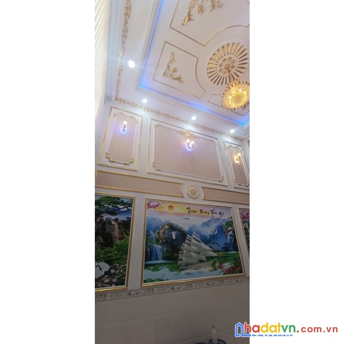 Nhà mới 4x13 cực đẹp giảm giá sốc chỉ nhỉnh 6 tỉ, xây rất đẹp và hiện đại tại địa chỉ 758/6/28