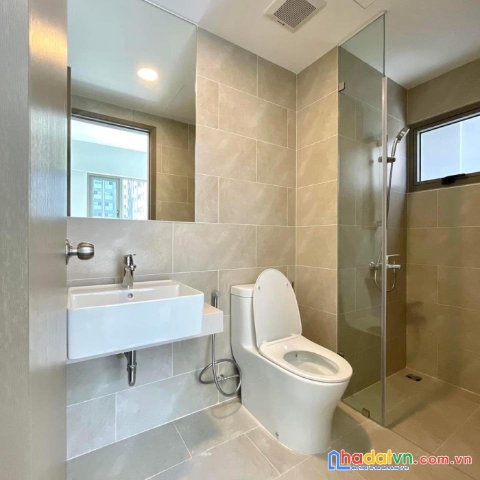 Cho thuê 5.5 triệu/tháng căn 59 m2 (2 pn + 2 wc) - dự án west gate - tặng 1 năm phí quản lý