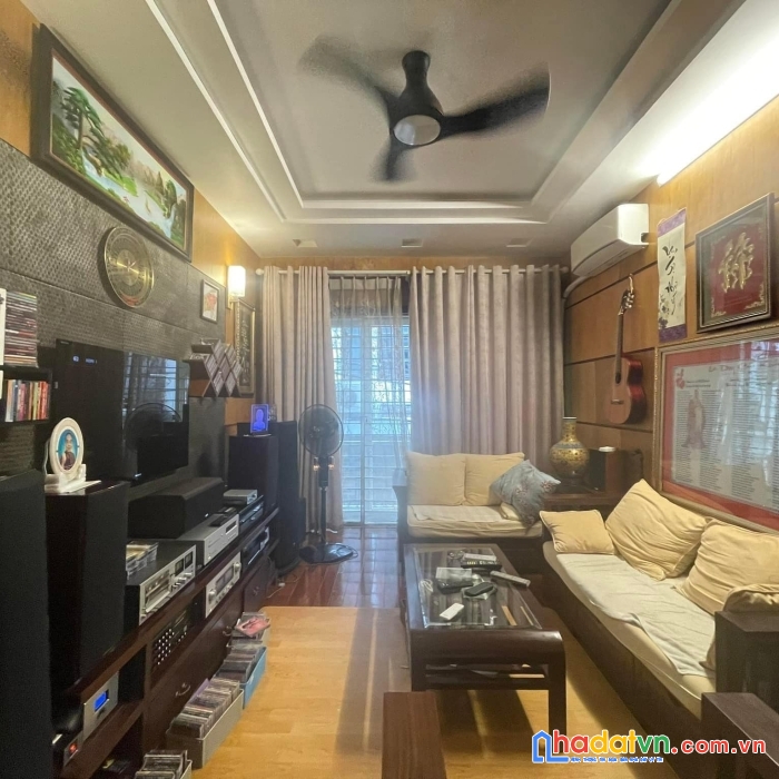 Bán nhà trung kính, cầu giấy, phân lô, ô tô tránh, 2 ô tô ngủ trong nhà,15m ra phố, 52m2, chỉ 13.8