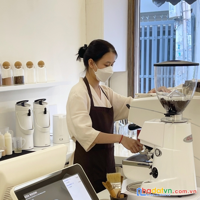 Sang nhượng mặt bằng quán cà phê gia room 가족룸