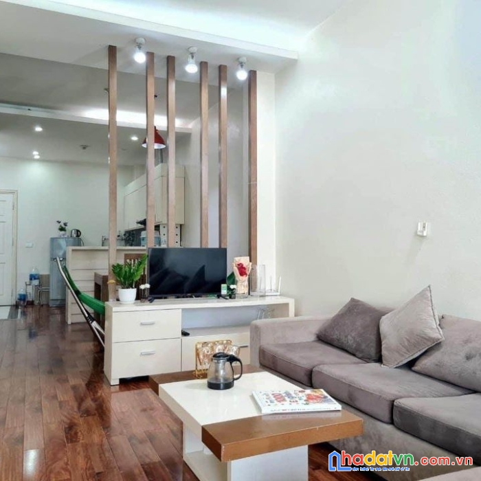 Chính chủ cần cho thuê căn hộ cc 2p ngủ trong tòa nhà mặt phố 10 tầng tại mễ trì, nam từ liêm.