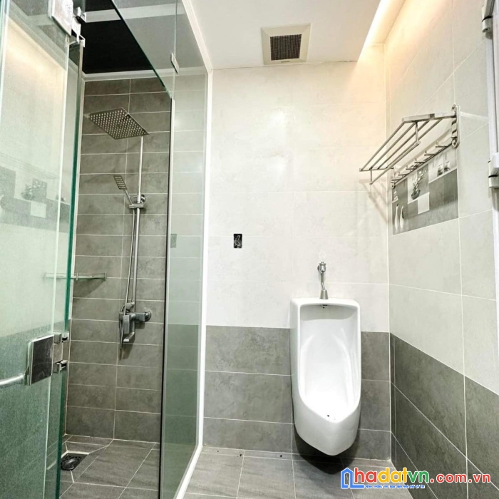 Nhà siêu đẹp, hai mặt hẻm xe hơi lê quang định, bình thạnh, 44m2, 3 tầng, 6 tỷ mấy