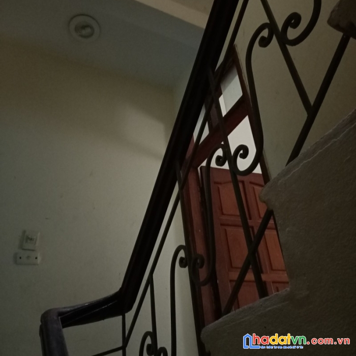 Bán đất tặng nhà 3 tầng phố đông tác 56m 3 tầng gần phố cực thoáng nhỉnh 5 tỷ lh 0975124520